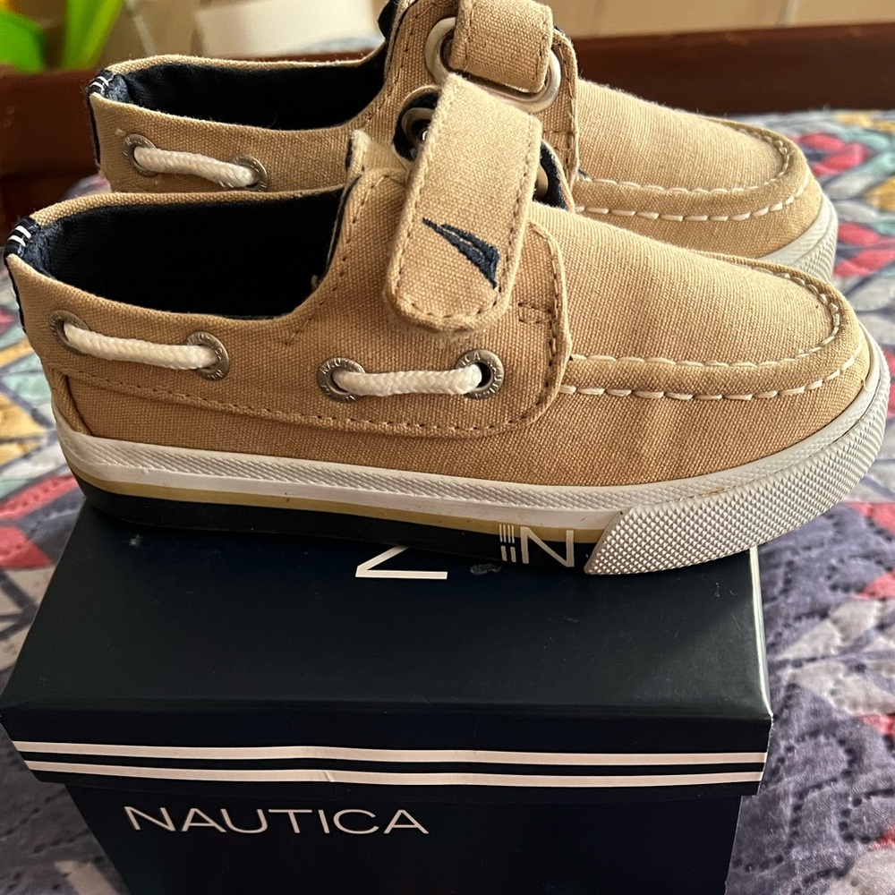 Toddler shoes